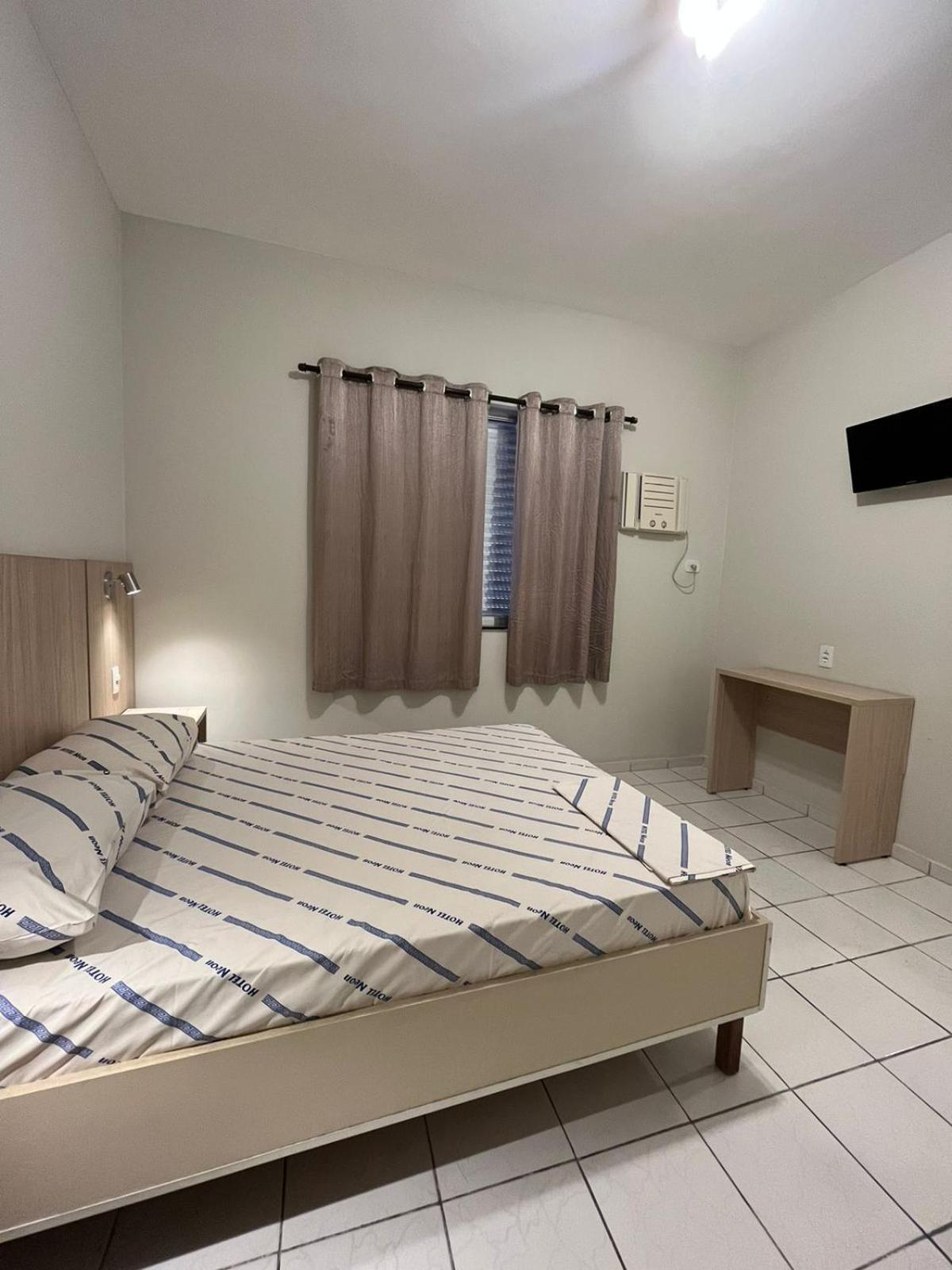 Hotel Neon - Proximo A 25 De Marco, Bom Retiro E Bras, A 2Min Do Mirante Sampa Sky E Pista De Skate Anhangabau 圣保罗 外观 照片