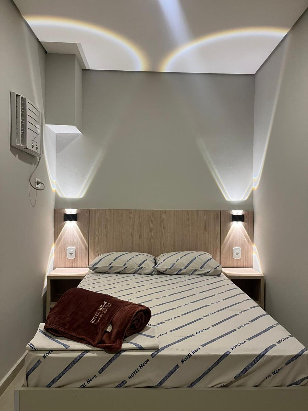 Hotel Neon - Proximo A 25 De Marco, Bom Retiro E Bras, A 2Min Do Mirante Sampa Sky E Pista De Skate Anhangabau 圣保罗 外观 照片