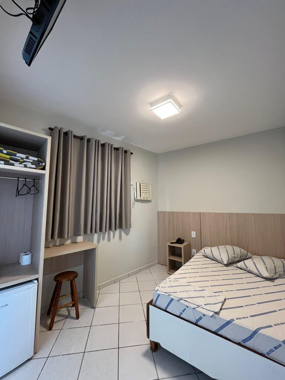 Hotel Neon - Proximo A 25 De Marco, Bom Retiro E Bras, A 2Min Do Mirante Sampa Sky E Pista De Skate Anhangabau 圣保罗 外观 照片