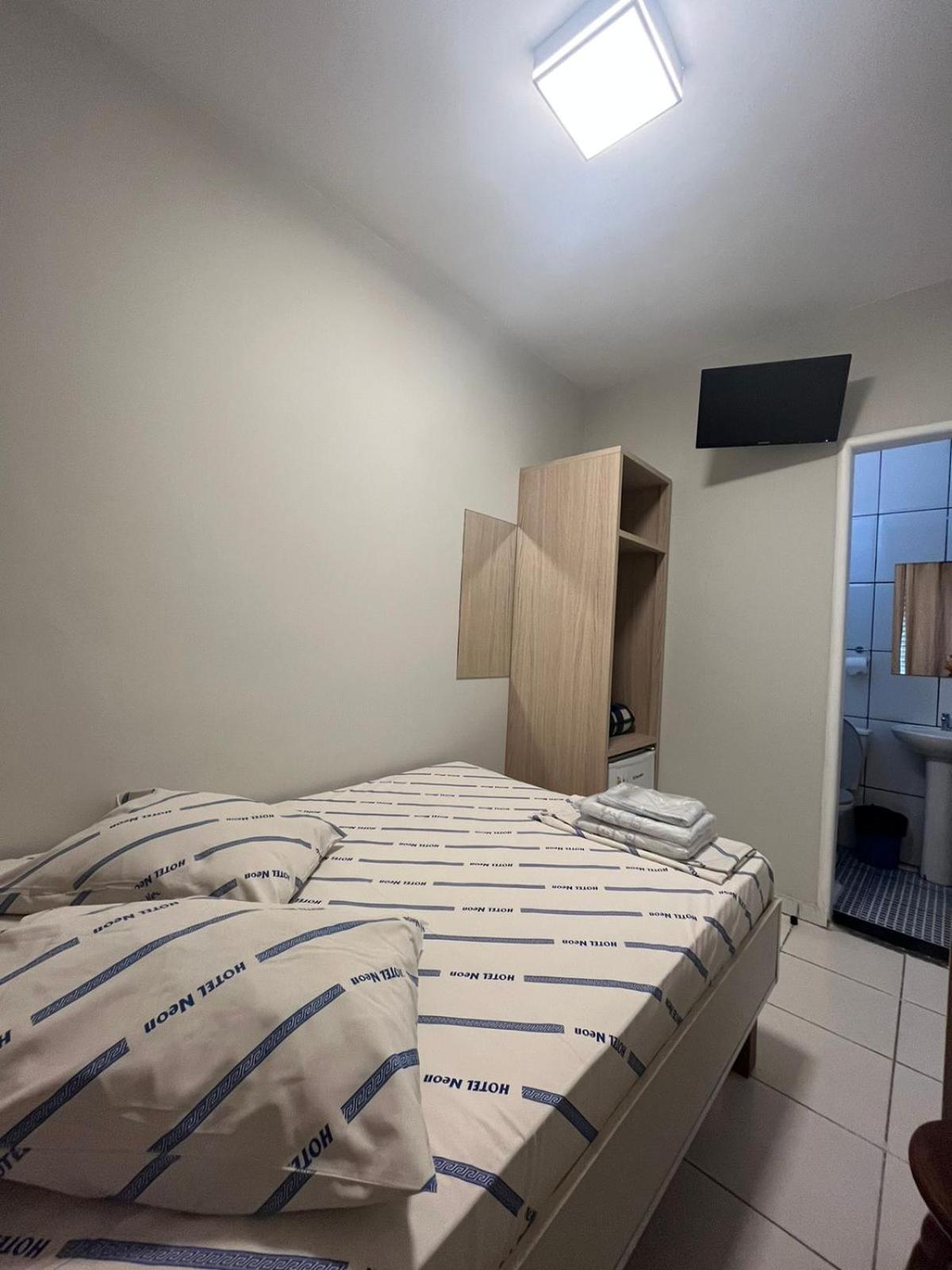 Hotel Neon - Proximo A 25 De Marco, Bom Retiro E Bras, A 2Min Do Mirante Sampa Sky E Pista De Skate Anhangabau 圣保罗 外观 照片